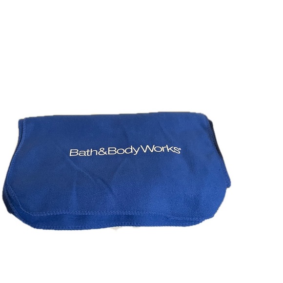 Bath & Body Works Unisex Fleece Scarf & Winter Headband - Picture 2 of 3